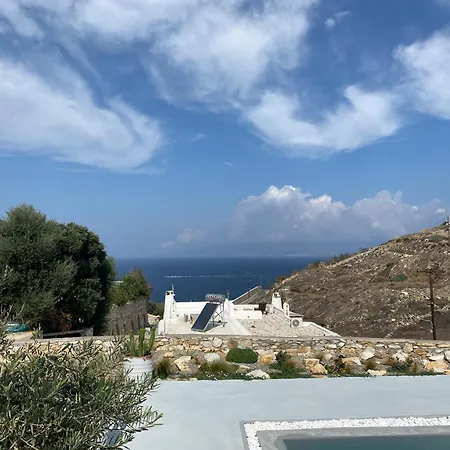 Petrinaki * Mykonos Town